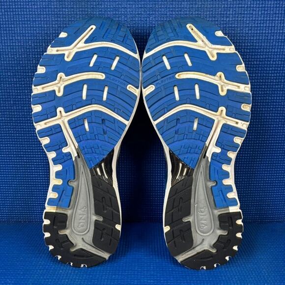 ? Brooks Adrenaline GTS 18 Men Size 13 Grey Athletic Running Shoes 1102711D015 main image 6